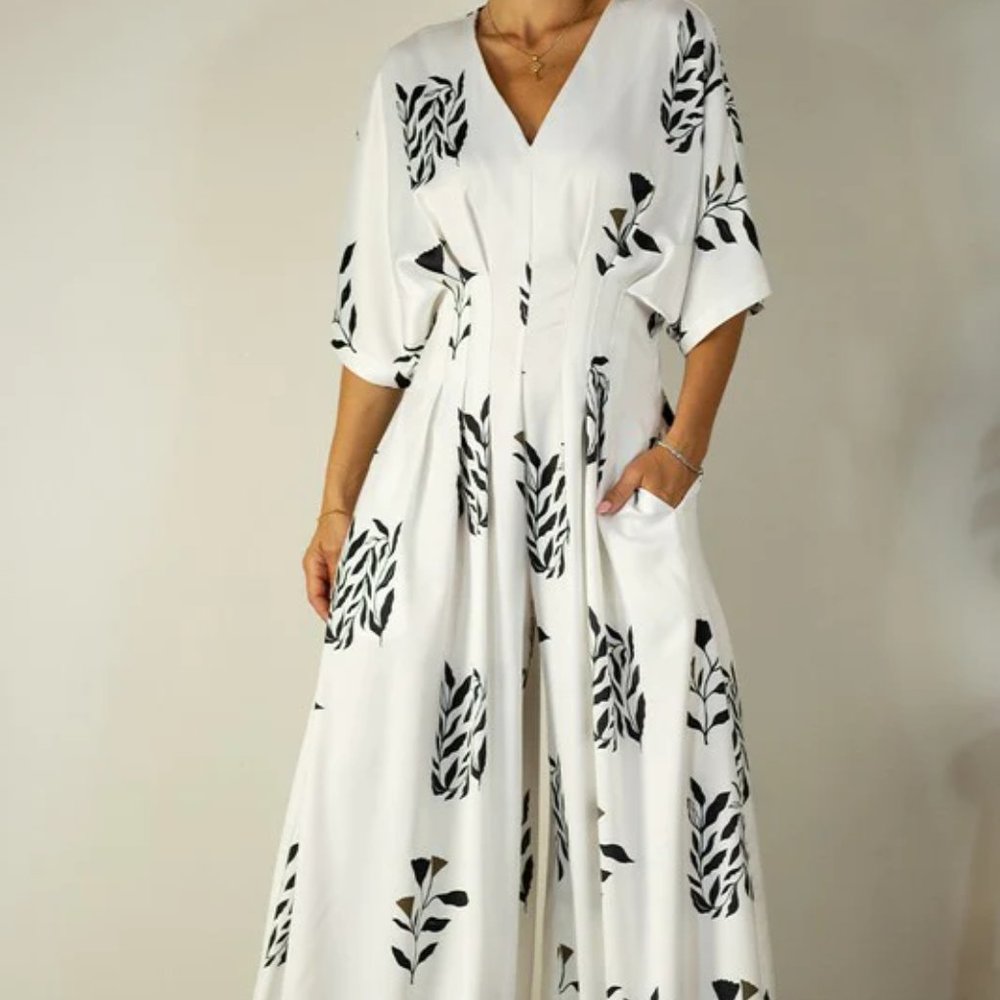 NWT Black and White All-over Floral Prints